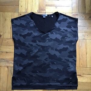 RUDSACK Ladies Medium Black Mesh Camouflage T-Shirt,Polyester Blend,Logo Tab